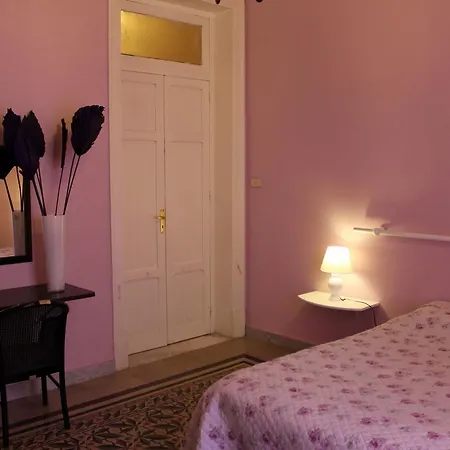 Bed & Breakfast Salinas *